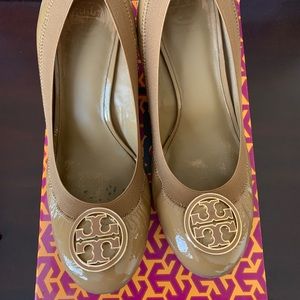 Tory Burch Caroline wedges